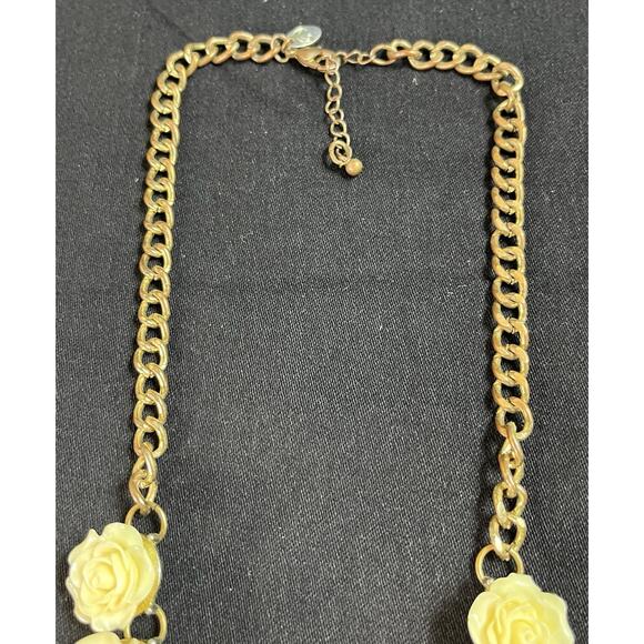 Vintage Style Copper Tone Resin Roses Flowers Choker Statement Necklace - Picture 5 of 5